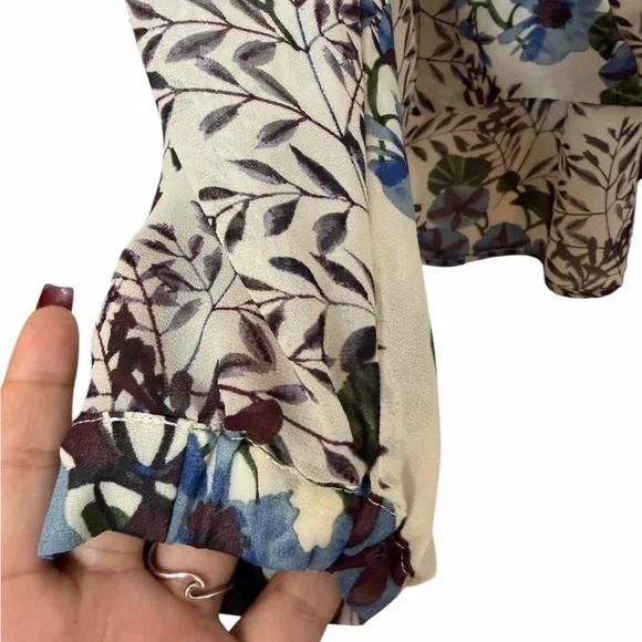 CAbi Blue and Purple Floral Shirt Size XL - Picture 6 of 11